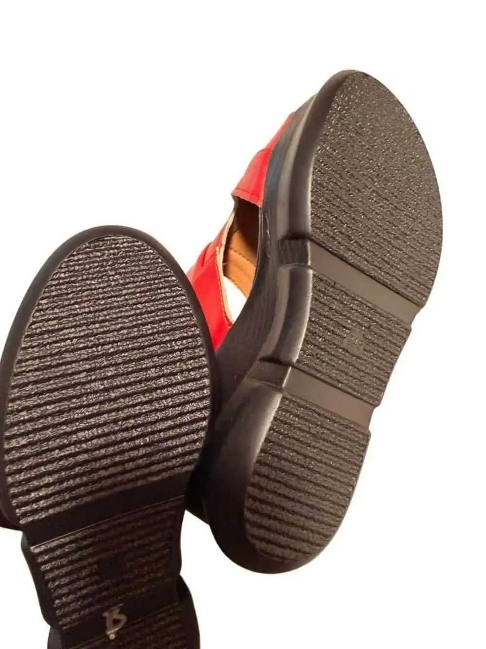 eBay red platform